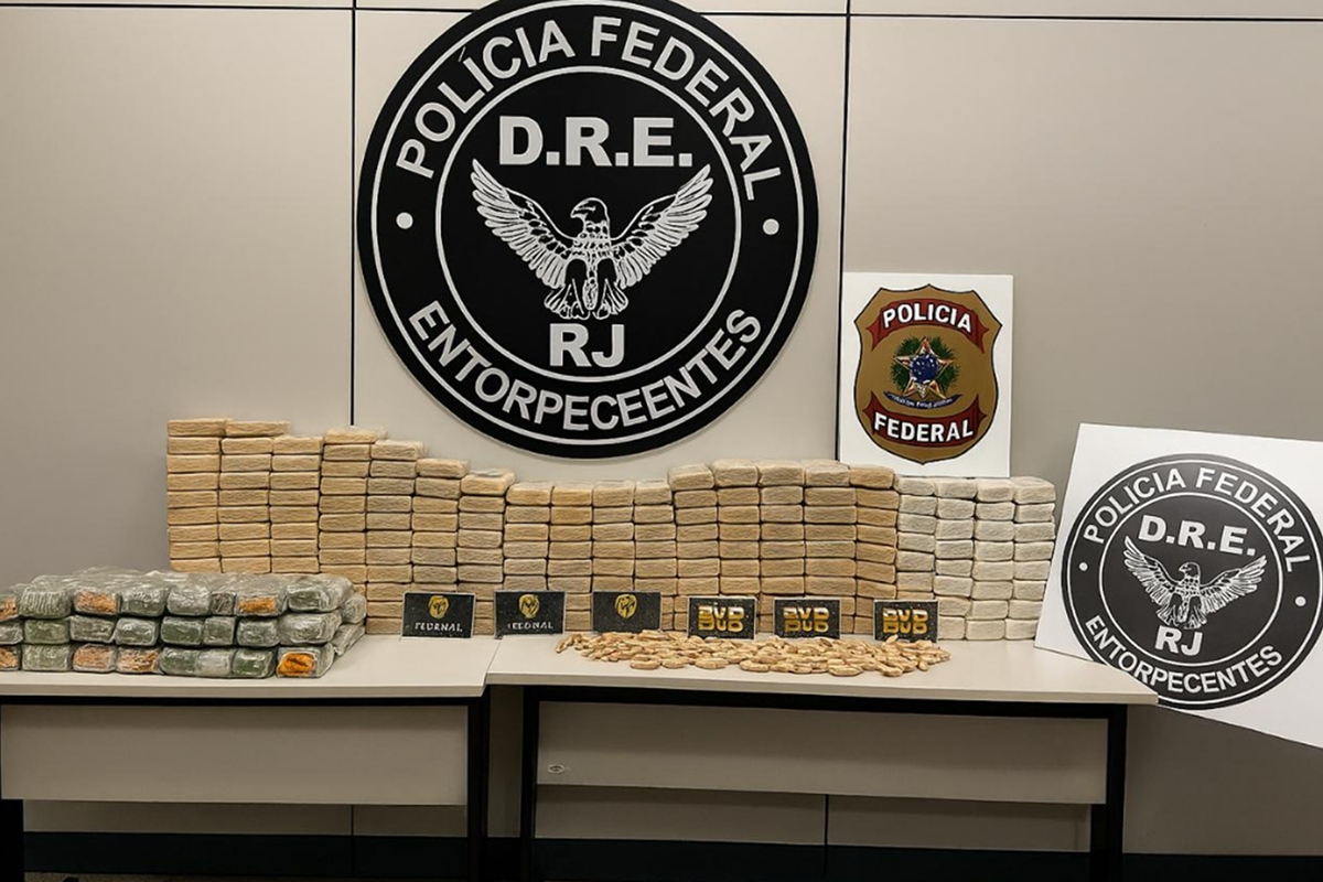 PF e PRF apreendem 235 kg de drogas na Dutra