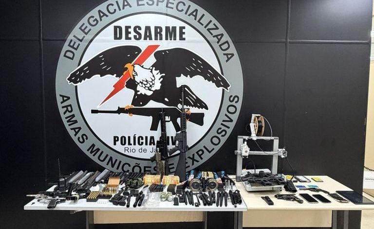 Polícia Civil do Estado do Rio de Janeiro desarticula rede de tráfico internacional de armas