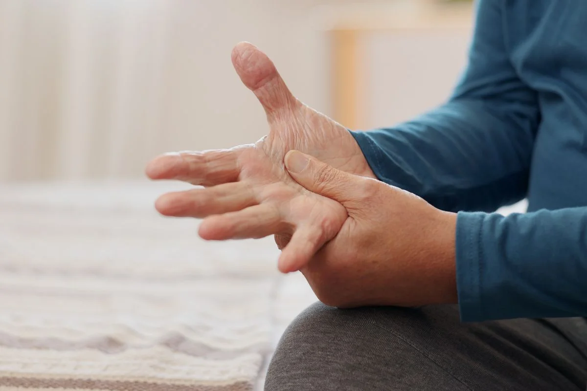 Transplante de células-tronco apresenta resultados promissores para o Parkinson