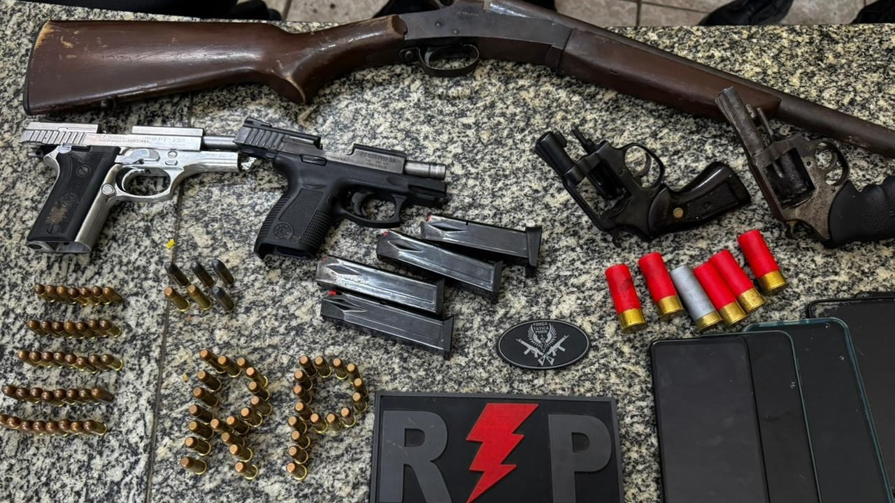 Polícia Militar apreende arsenal e prende três em Mossoró
