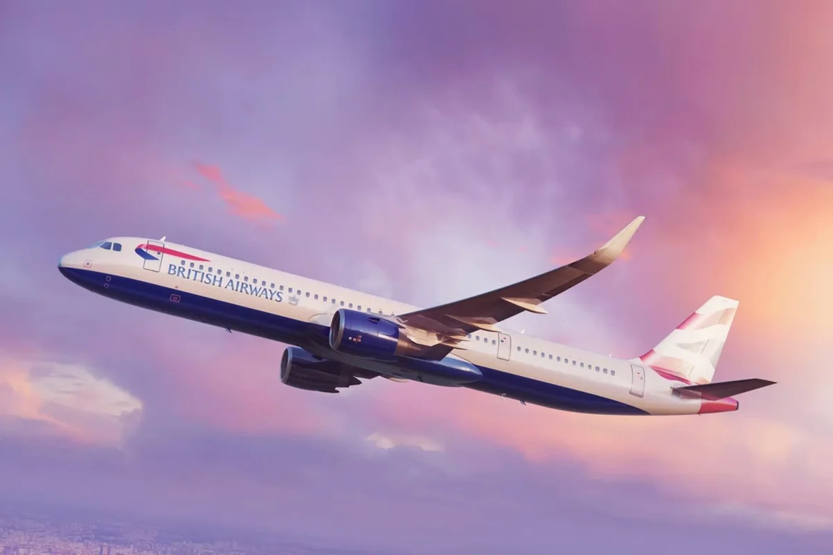 Intoxicação alimentar em voo da British Airways afeta três pilotos