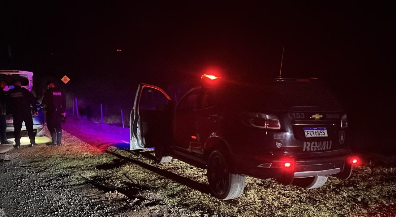 Trio é preso suspeito de roubar caminhão e fazer motorista refém em Itatiba
