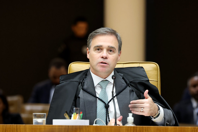 PF remaneja caso Lulinha e incomoda ministro Mendonça