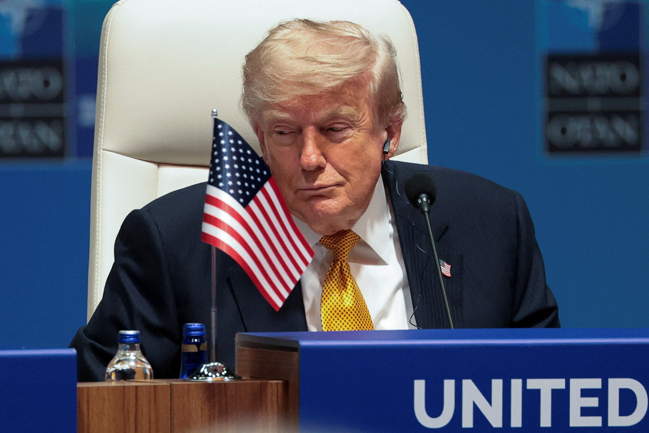 Donald Trump afirma a aliados da Otan que deseja manter os Estados Unidos na aliança