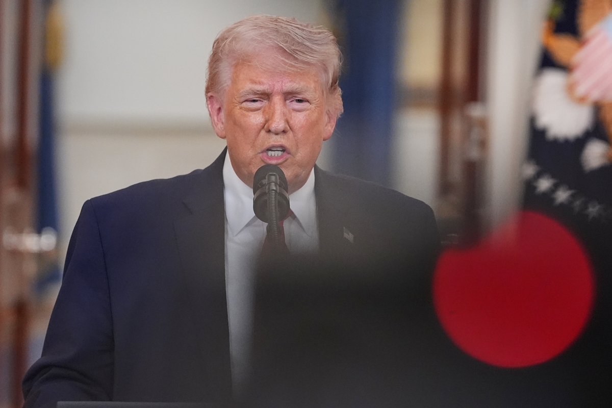 Trump anuncia movimentação de navios no Estreito de Ormuz após acordo com Irã