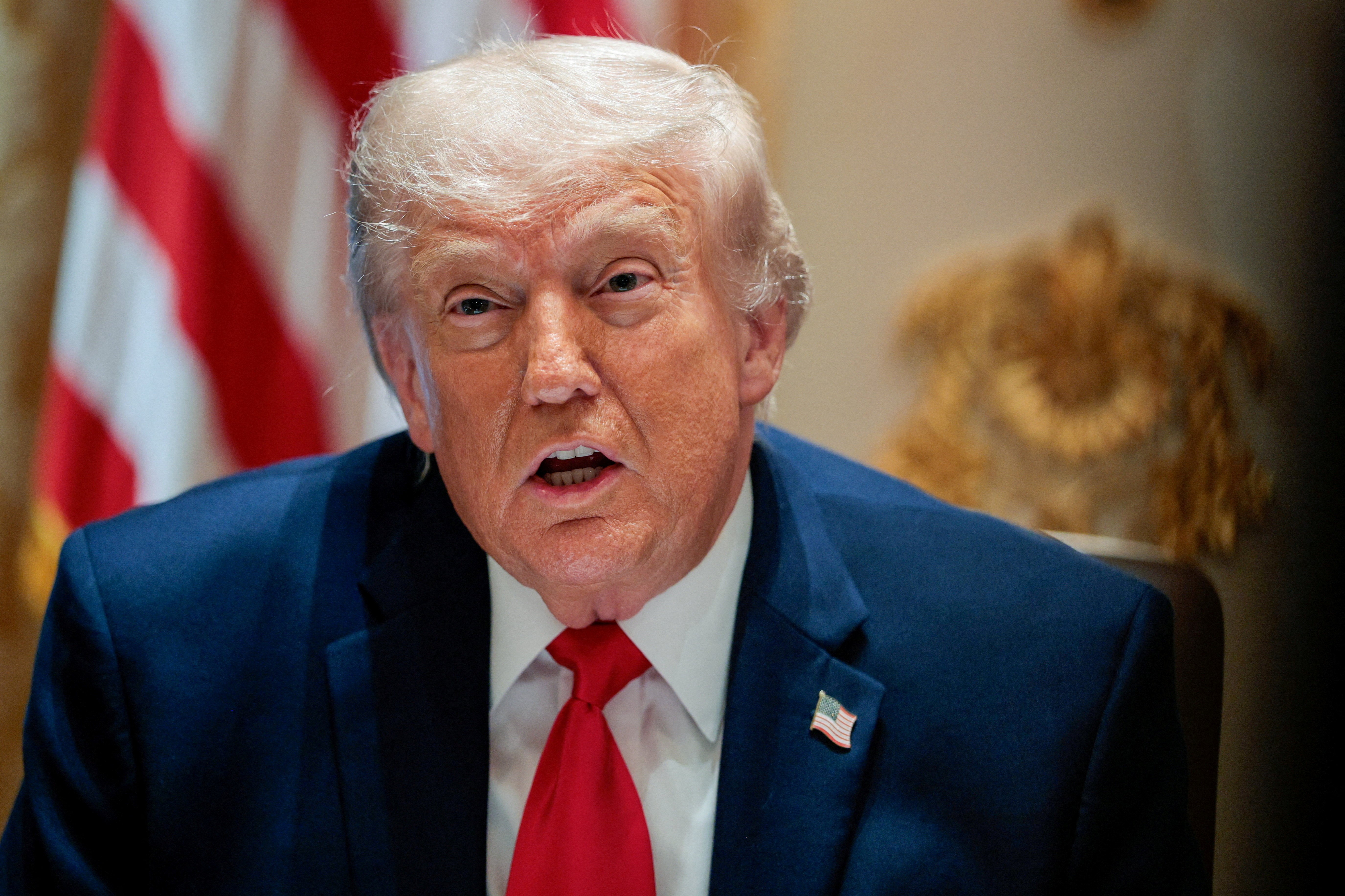 Trump altera tarifas de aço e alumínio e mira produtos brasileiros
