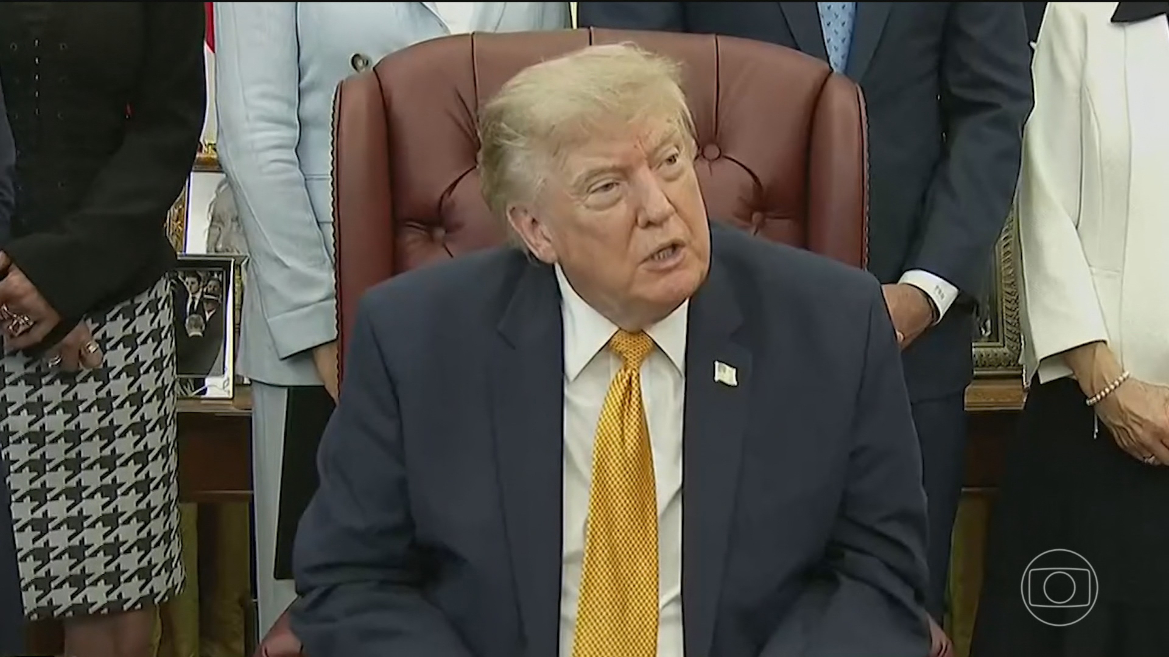 Trump projeta acordo para reabrir Estreito de Ormuz entre Irã e Omã