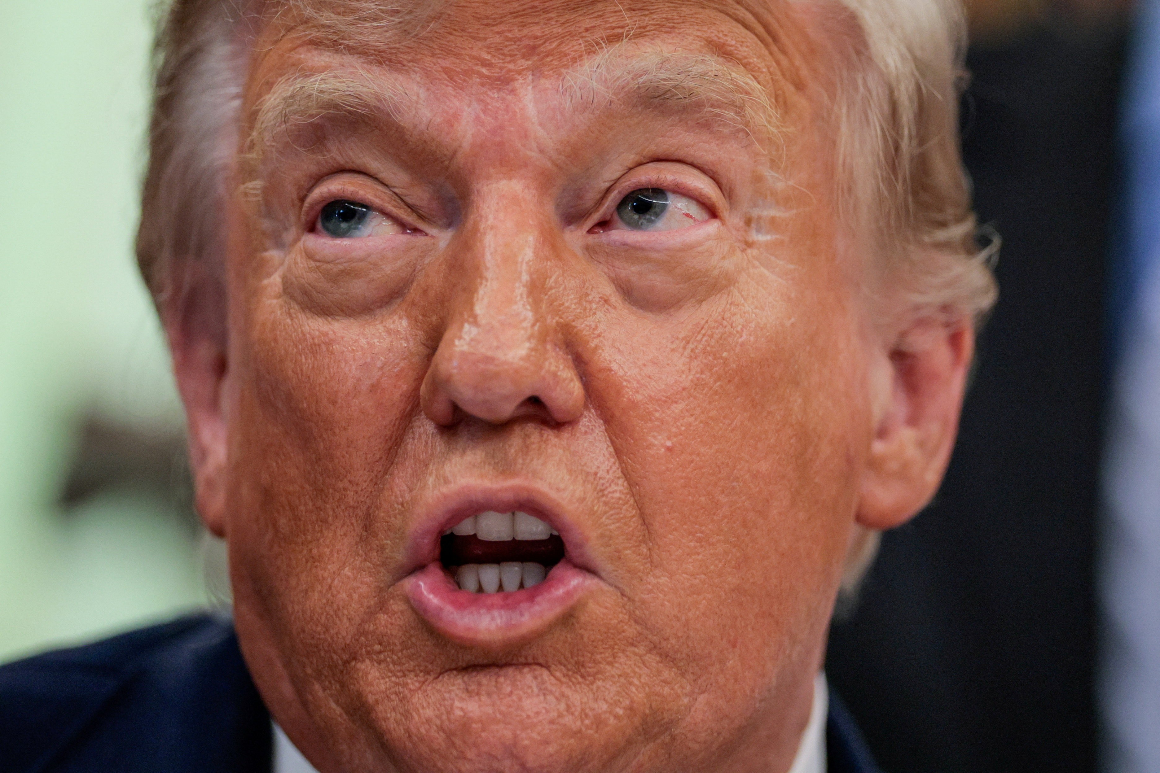 Donald Trump revela operação secreta dos EUA no Estreito de Ormuz e promete novos ataques ao Irã
