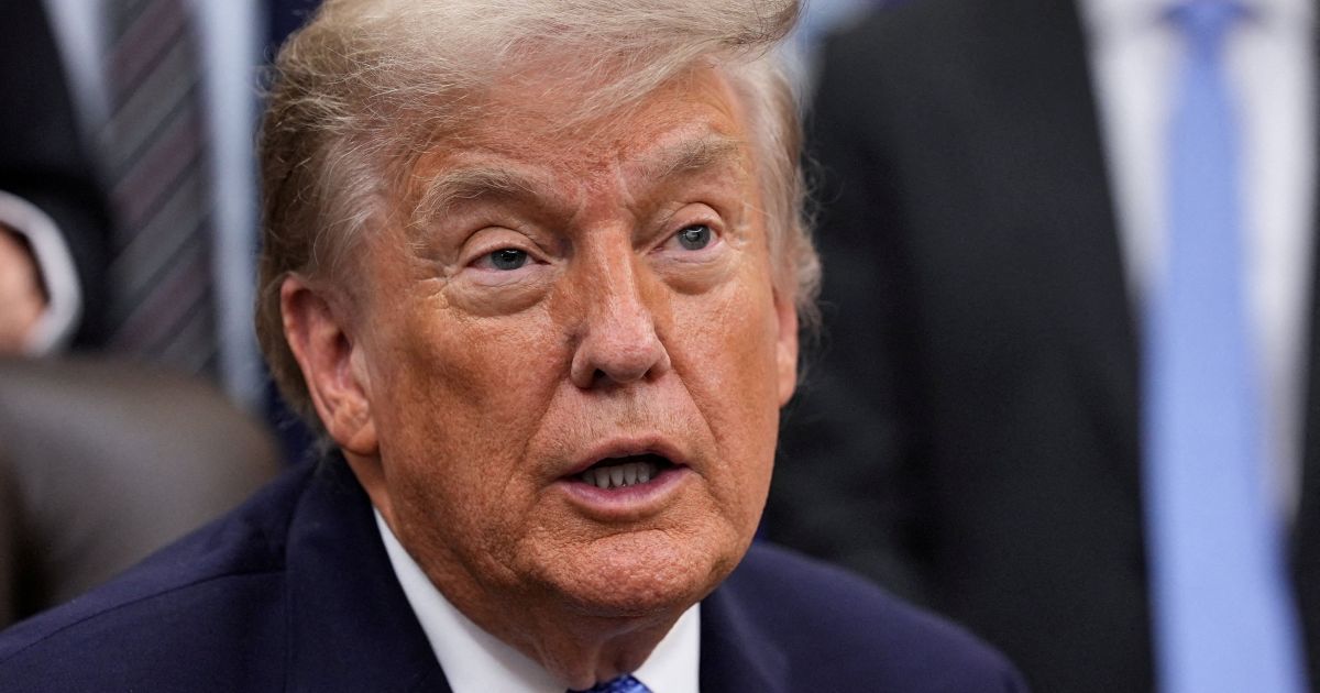Donald Trump questiona responsabilidade do Irã em ataques cibernéticos contra infraestrutura nos Estados Unidos