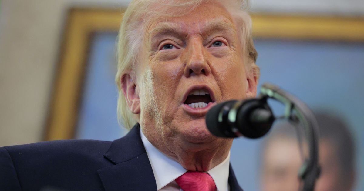 Donald Trump ameaça intensificar ofensiva militar contra o Irã