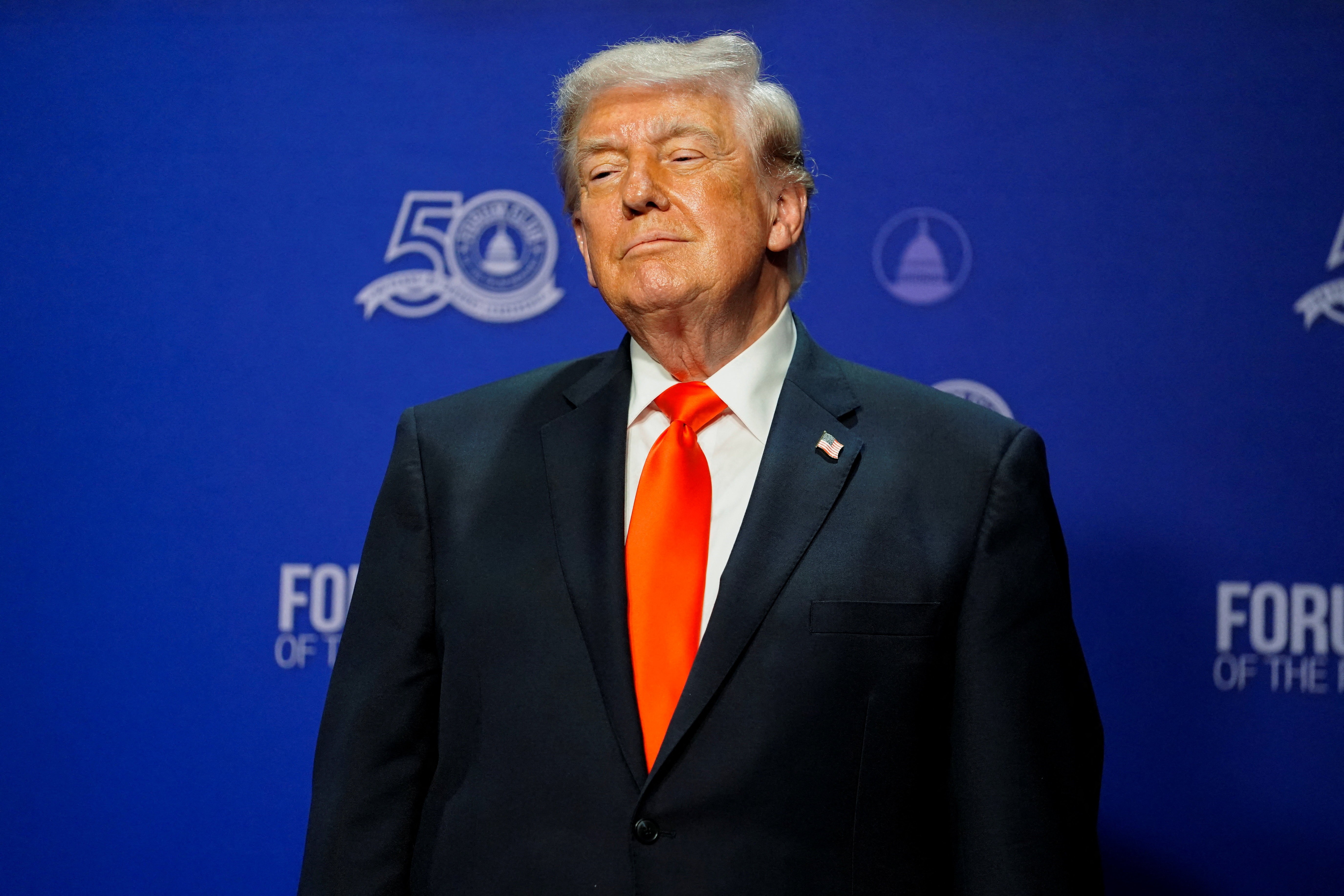 Trump manobra cessar-fogo e atua no Irã sem aval do Congresso
