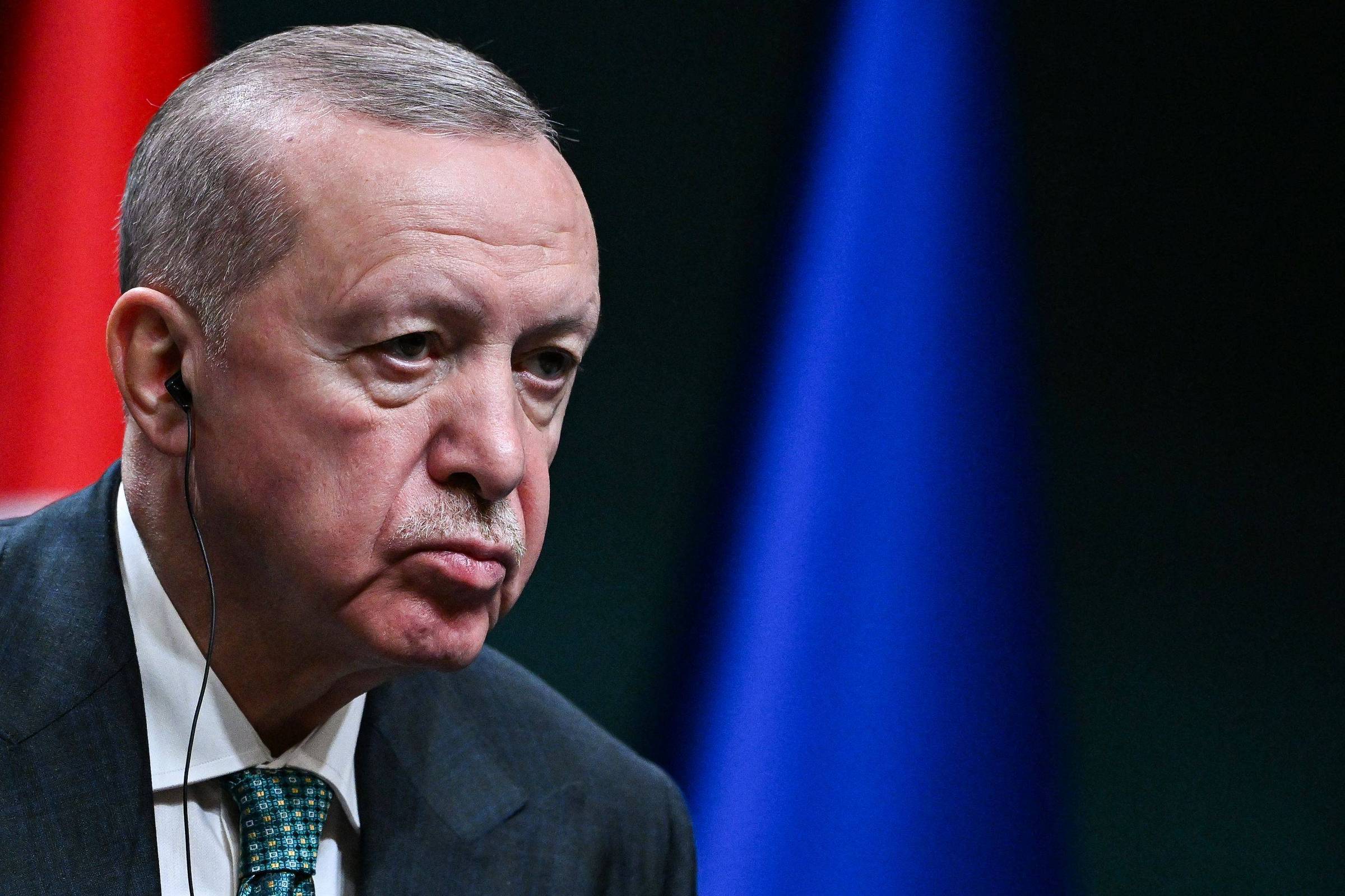 Ministério da Saúde da Turquia pune médicos por alto índice de cesarianas