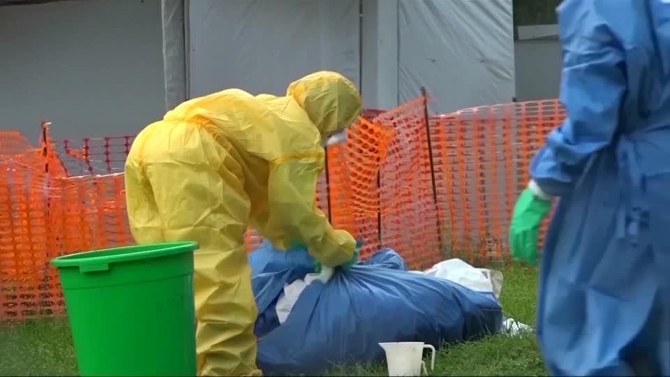 Ebola acende alerta em Uganda e na região