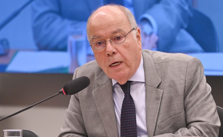 União Europeia ameaça restringir carne brasileira; governo negocia