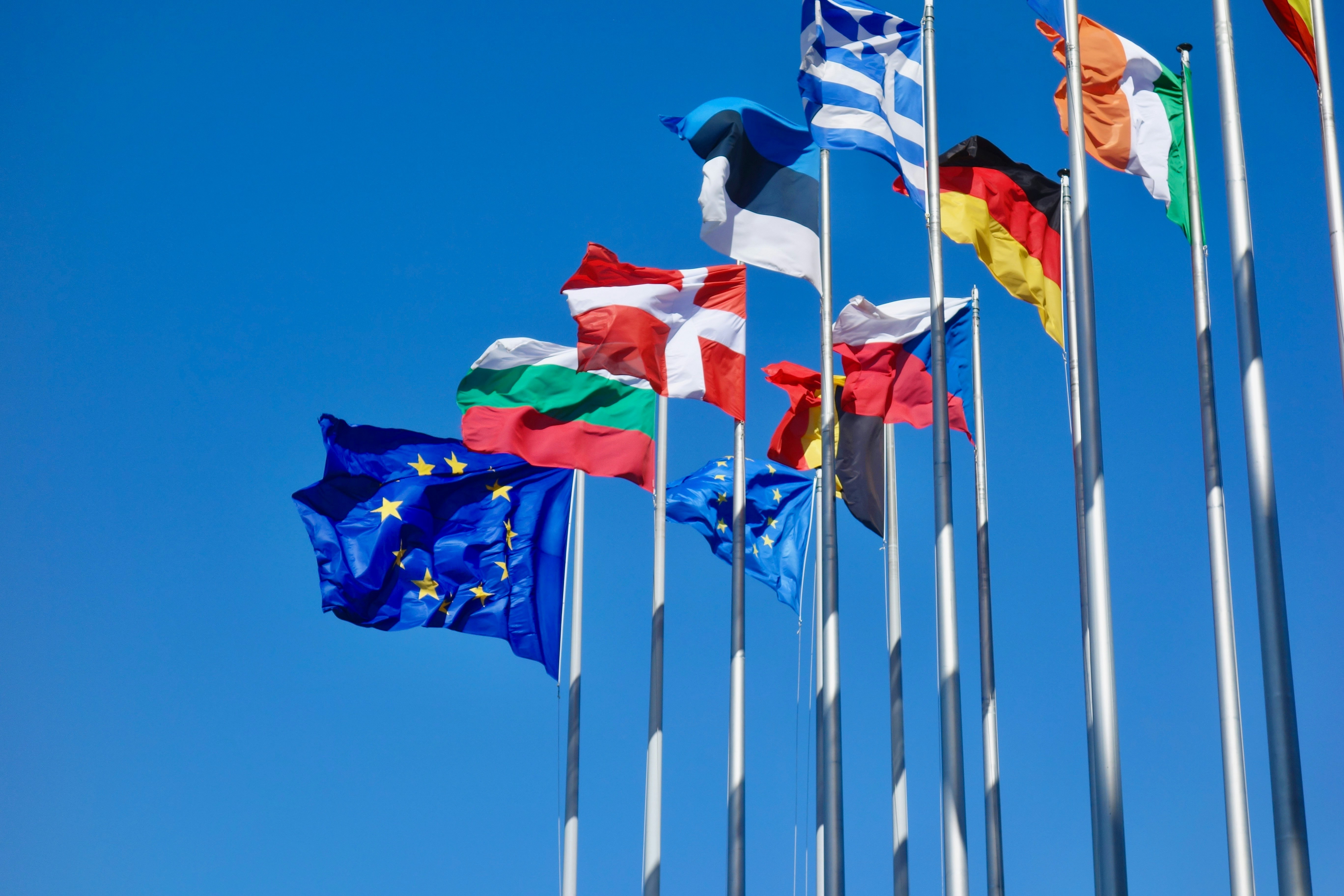 União Europeia confirma tarifa de 50% sobre importações de aço e protege indústria