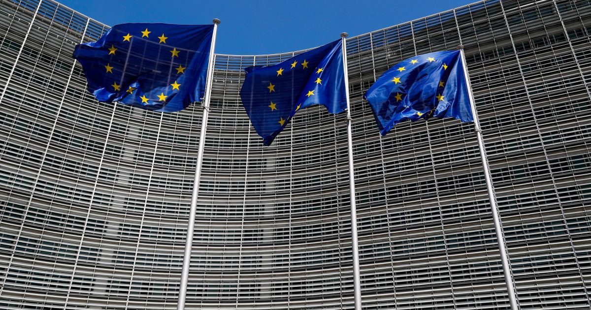União Europeia articula expansão de sanções econômicas contra a Rússia