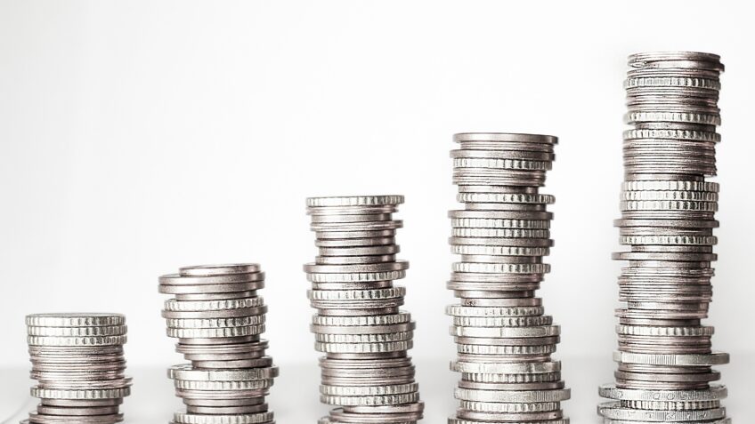 União honra R$ 834,8 milhões em dívidas de entes federativos em maio