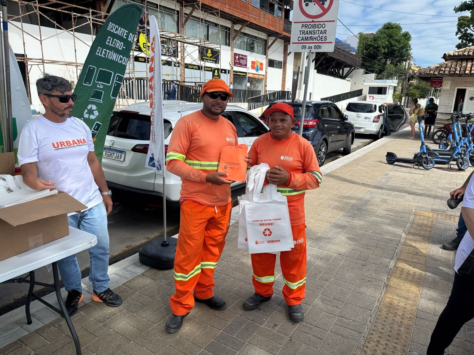 Urbana intensifica ações de conscientização ambiental nas praias de Natal