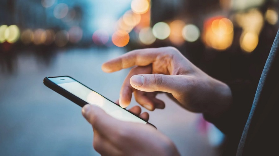 Internet supera 90% da população brasileira pela primeira vez em 2025, revela IBGE