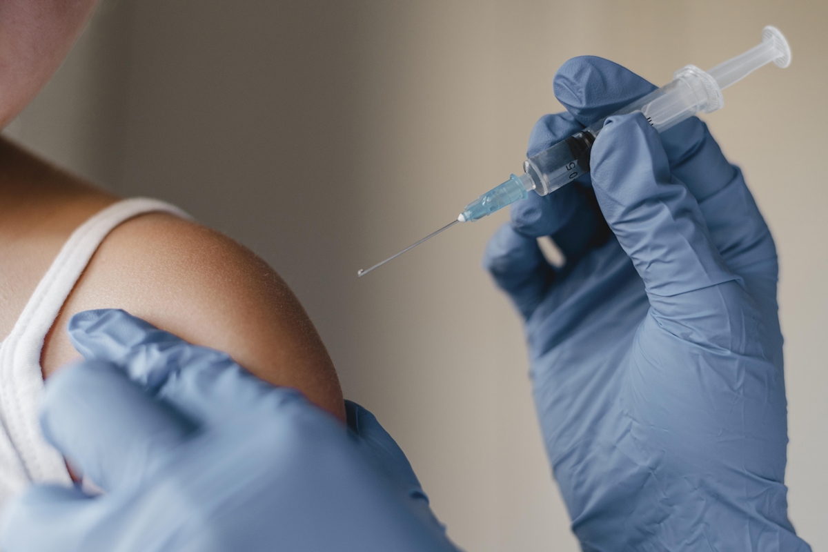 Especialistas desvendam mitos da vacina da gripe e reforçam sua urgência