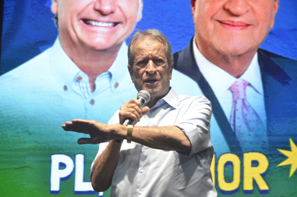Justiça condena Valdemar Costa Neto a indenizar PT por 8 de janeiro