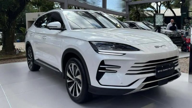 BYD Carmais vende 389 carros elétricos e híbridos em um dia no Nordeste