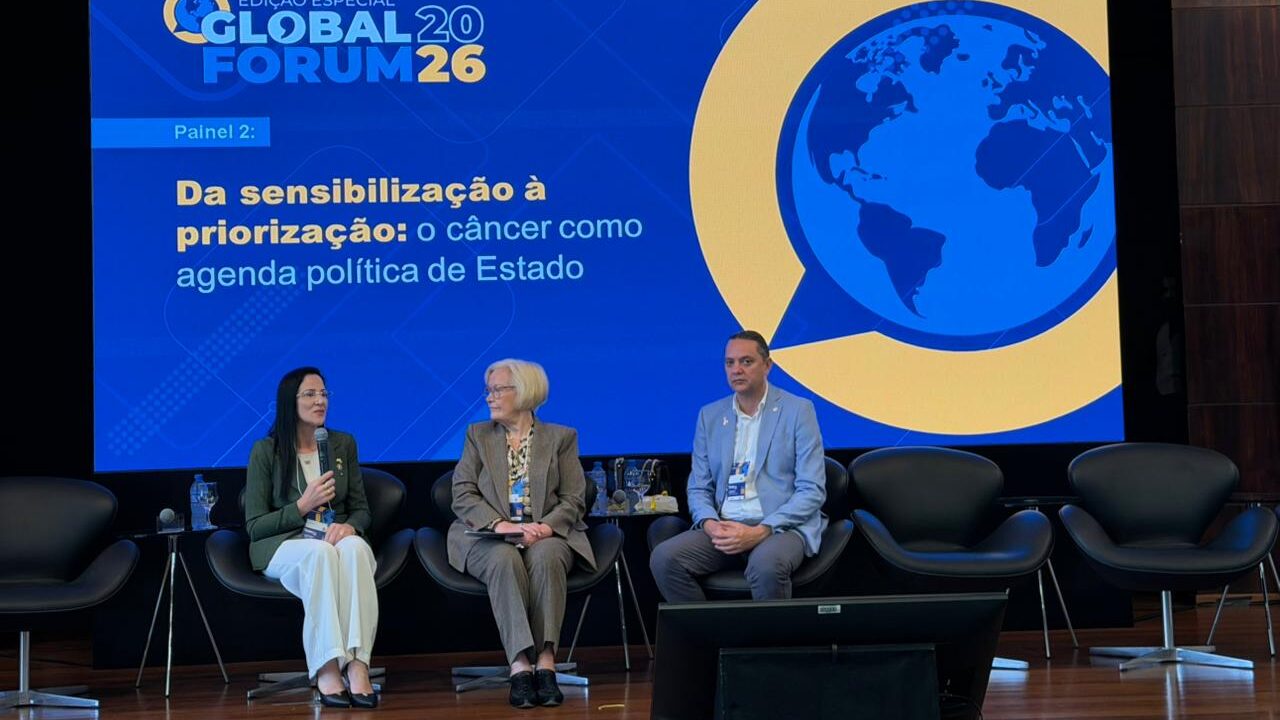 Camila Araújo de Natal é palestrante em Brasília após reconhecimento por luta contra o câncer