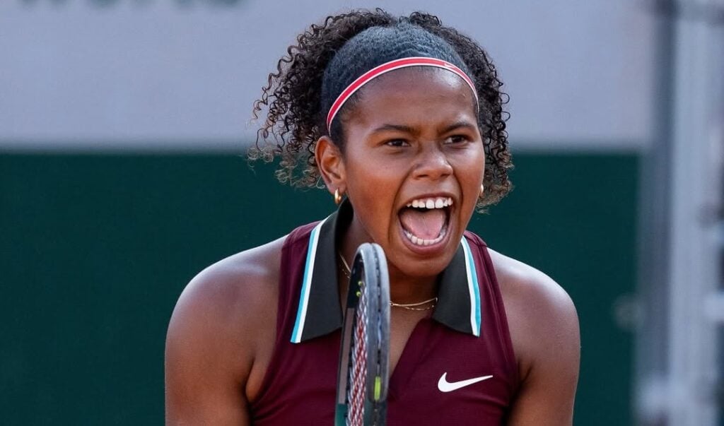 Victória Barros vence de virada e avança à semifinal de Roland Garros juvenil