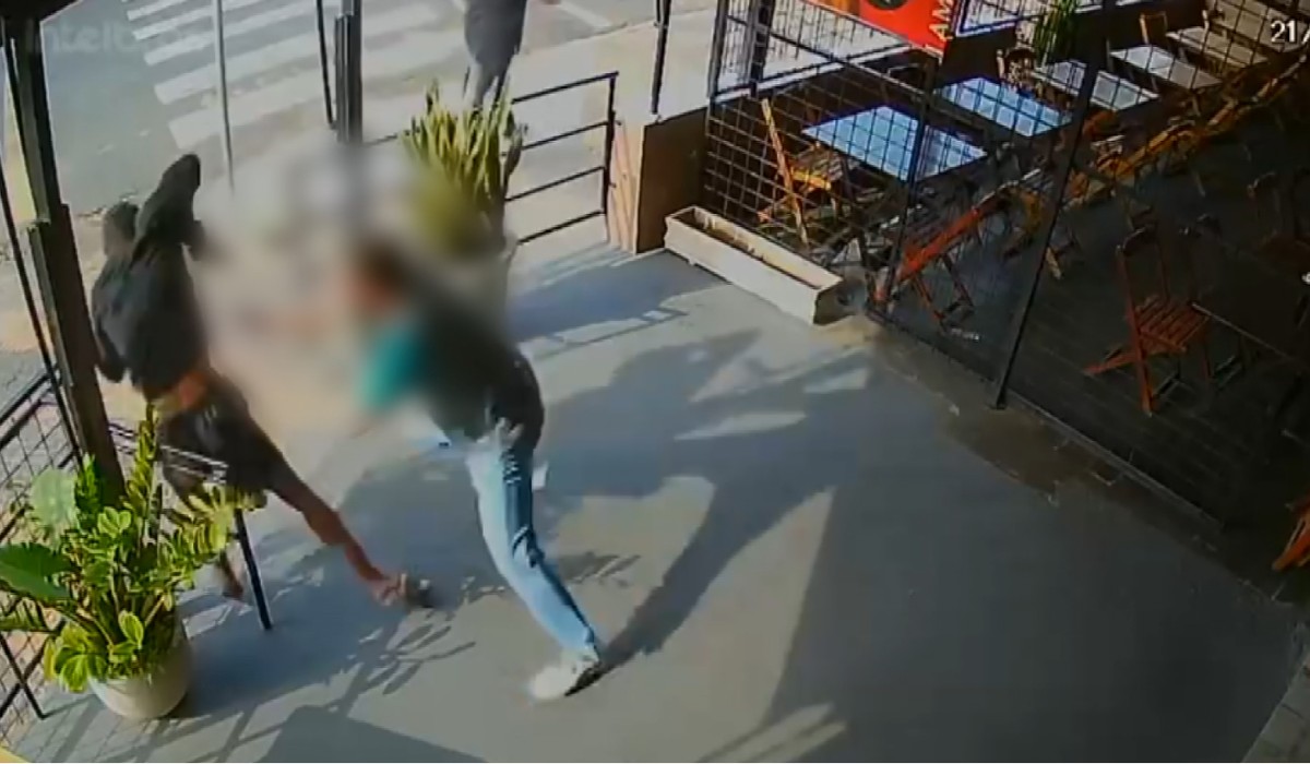 Criminoso tenta assaltar bar em Campinas e deixa dois feridos