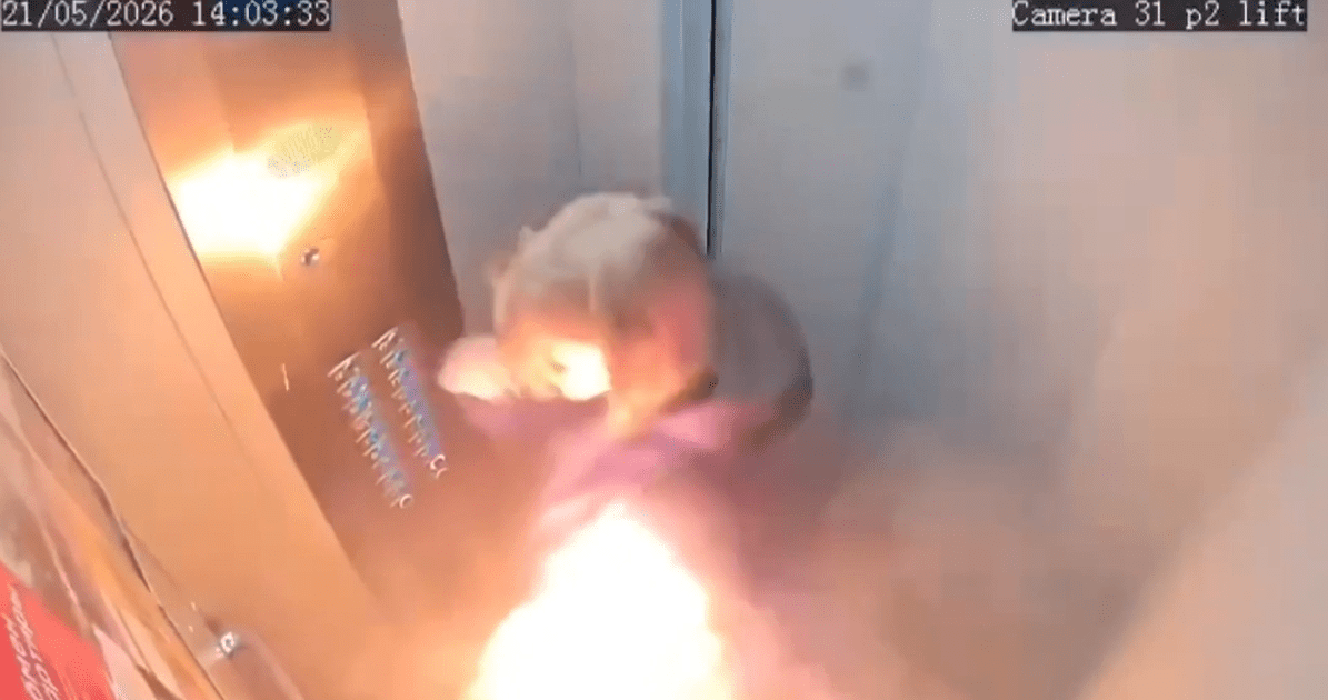 Power bank explode em elevador na Rússia e mulher escapa ilesa