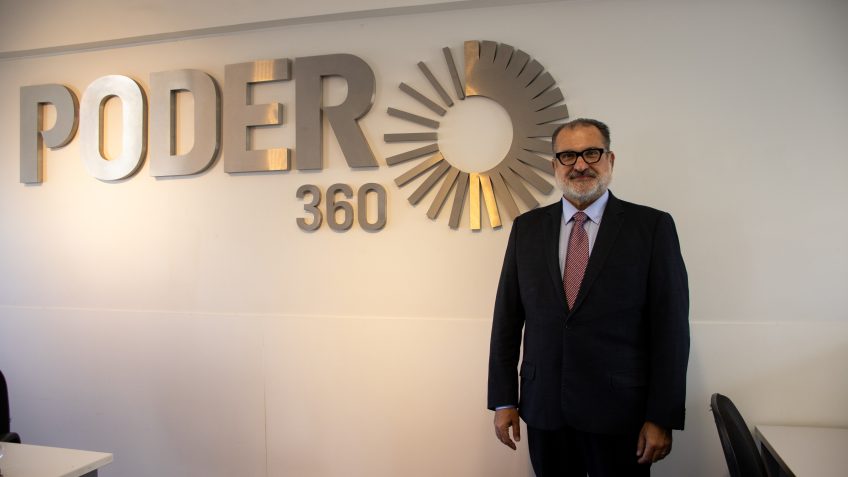 Ministro George Santoro discute futuro dos transportes em entrevista ao Poder360