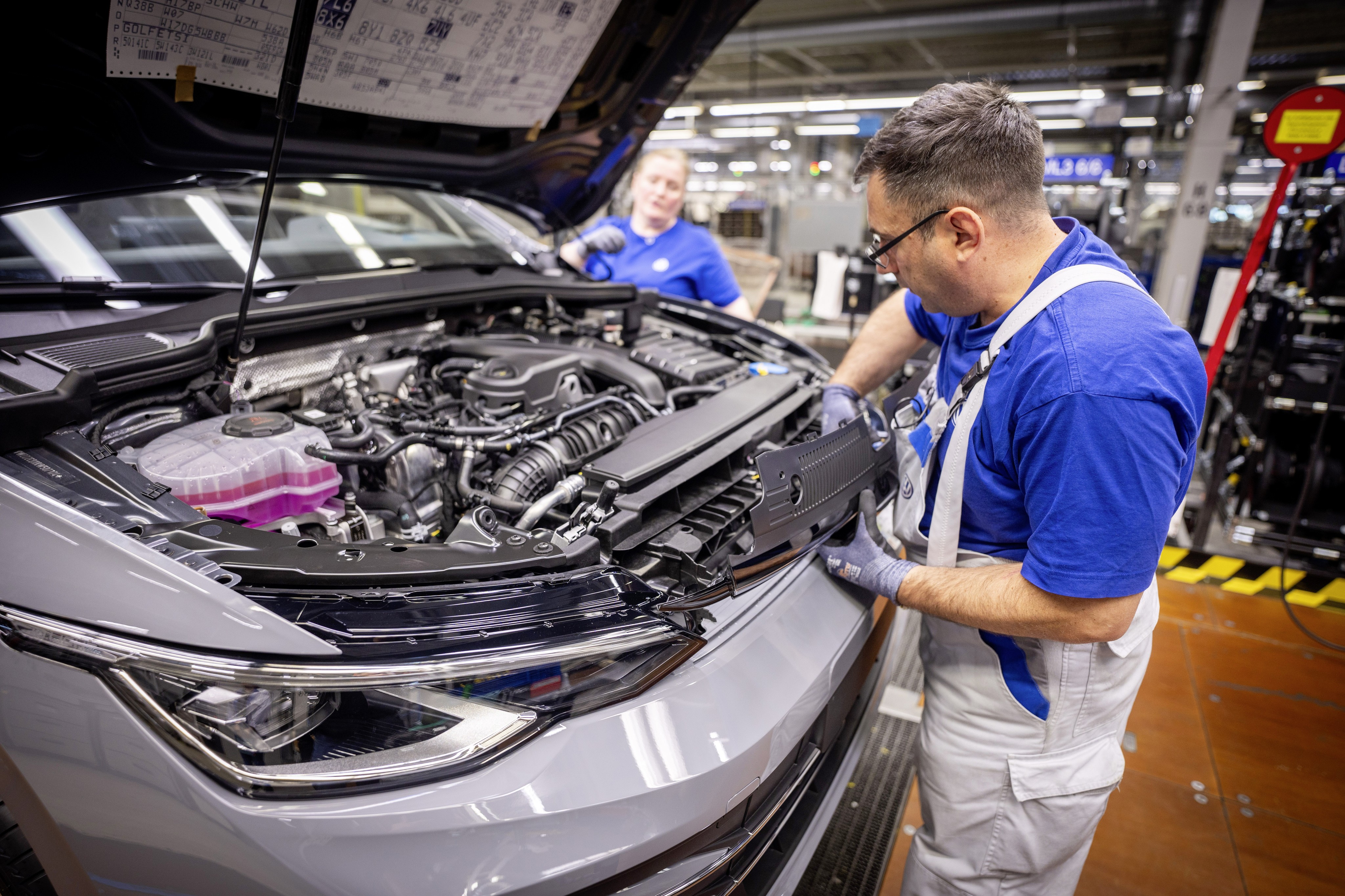 Volkswagen avalia corte de 50 mil vagas para elevar competitividade