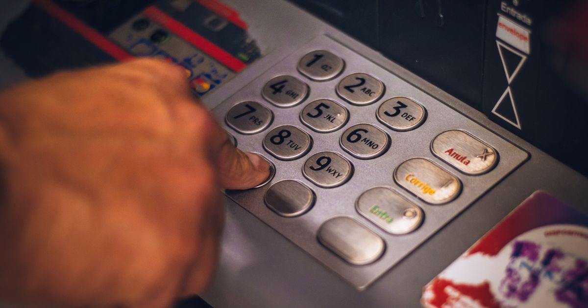 Febraban: volume de transações bancárias no Brasil cresceu 11% em 2025