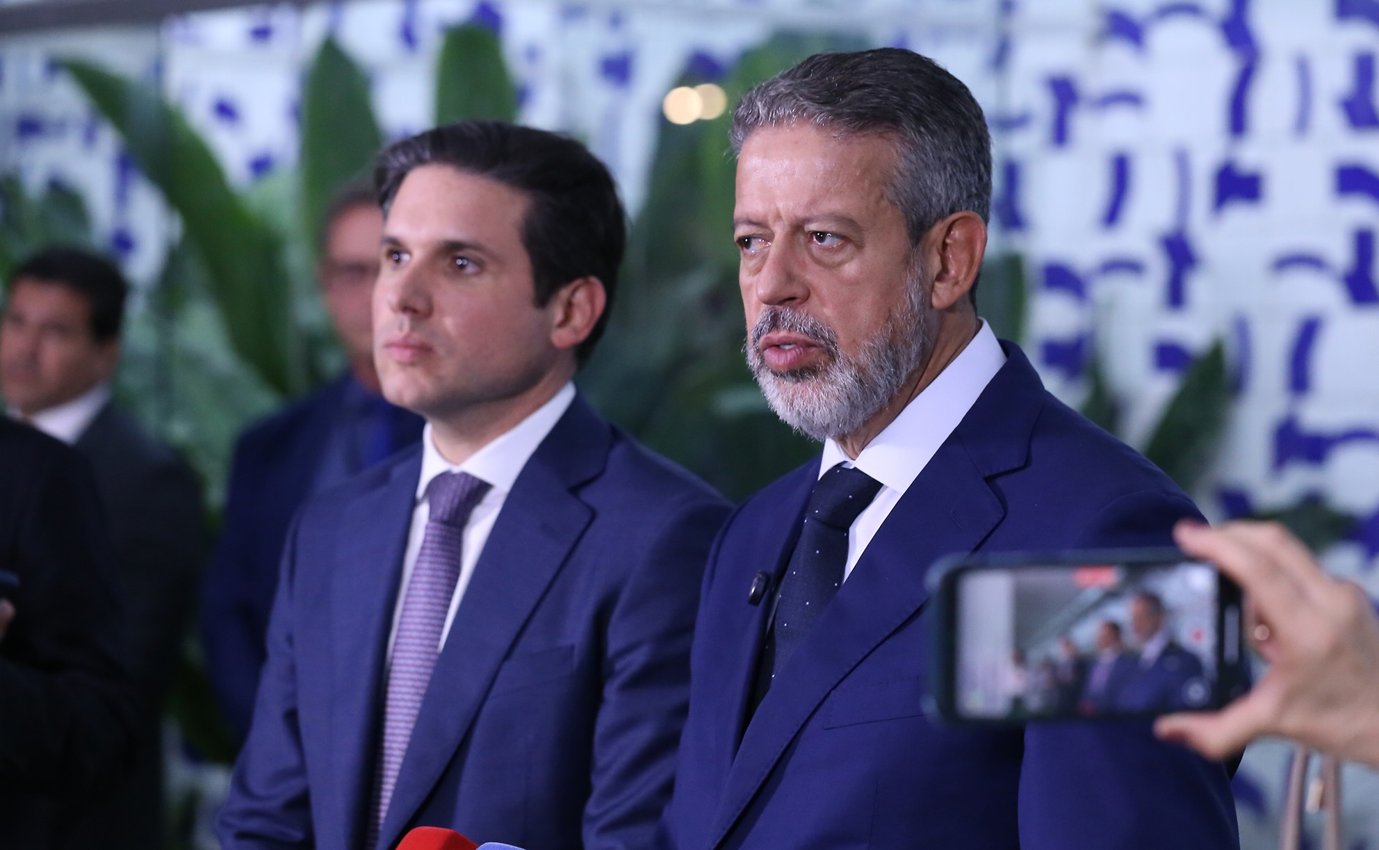 Câmara dos Deputados: Hugo Motta mantém voto virtual em plenário esvaziado