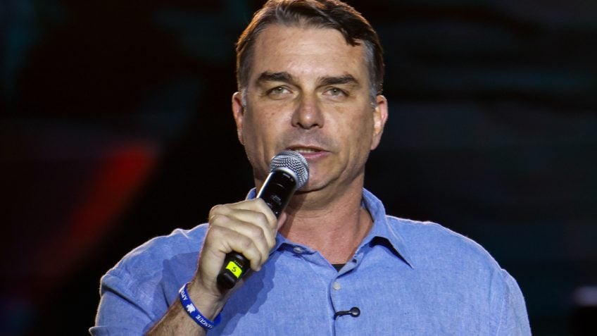 Flávio Bolsonaro garante respeito ao resultado das urnas em 2026