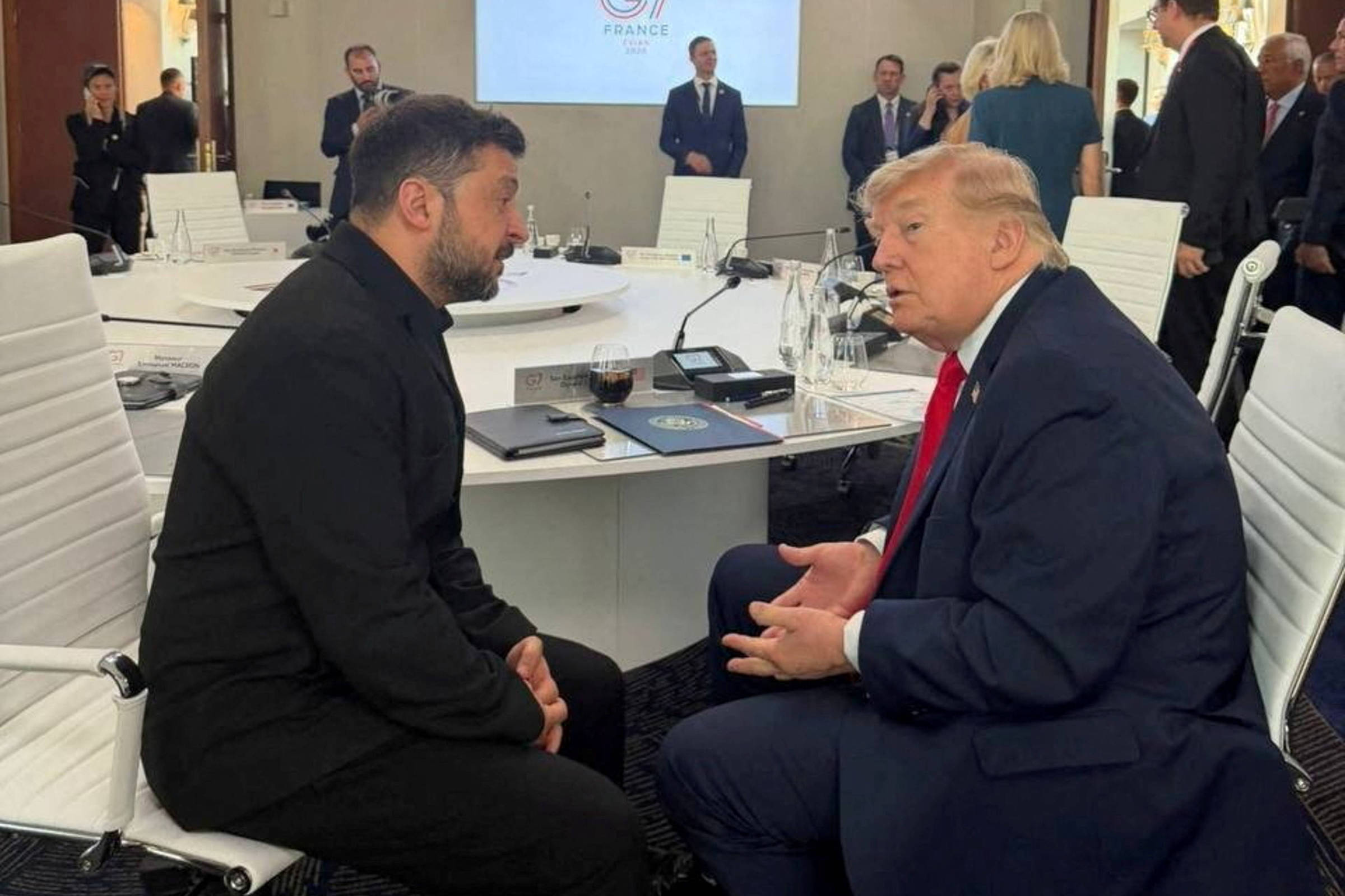 G7 debate novas sanções contra Rússia; Trump sugere retomada de restrições