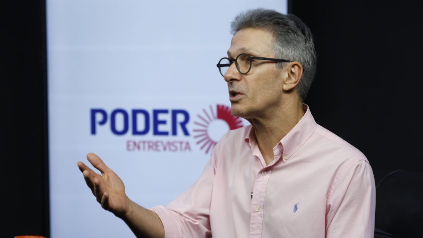 Romeu Zema critica debate sobre escala 6 x 1 e defende reformas