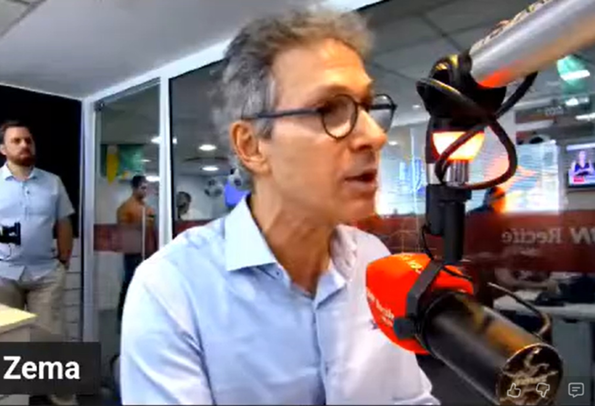 Romeu Zema afirma não ter proximidade com Flávio Bolsonaro e critica o STF