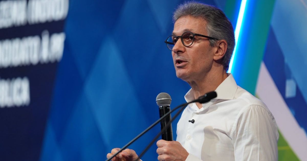Romeu Zema defende confiabilidade das urnas eletrônicas e propõe recibo impresso