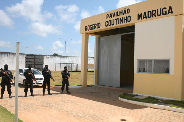 Policiais reagem e evitam fuga de detentos em Nísia Floresta