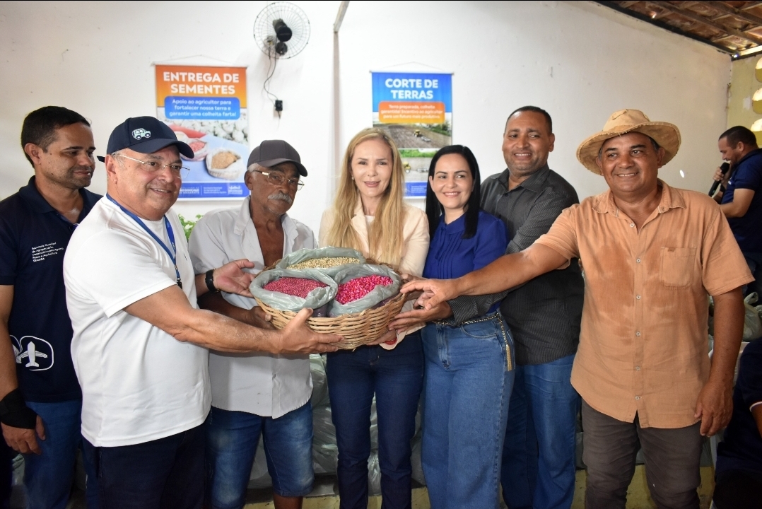 Prefeitura de São Gonçalo realiza entrega 6,7 toneladas de sementes para fortalecer agricultura familiar