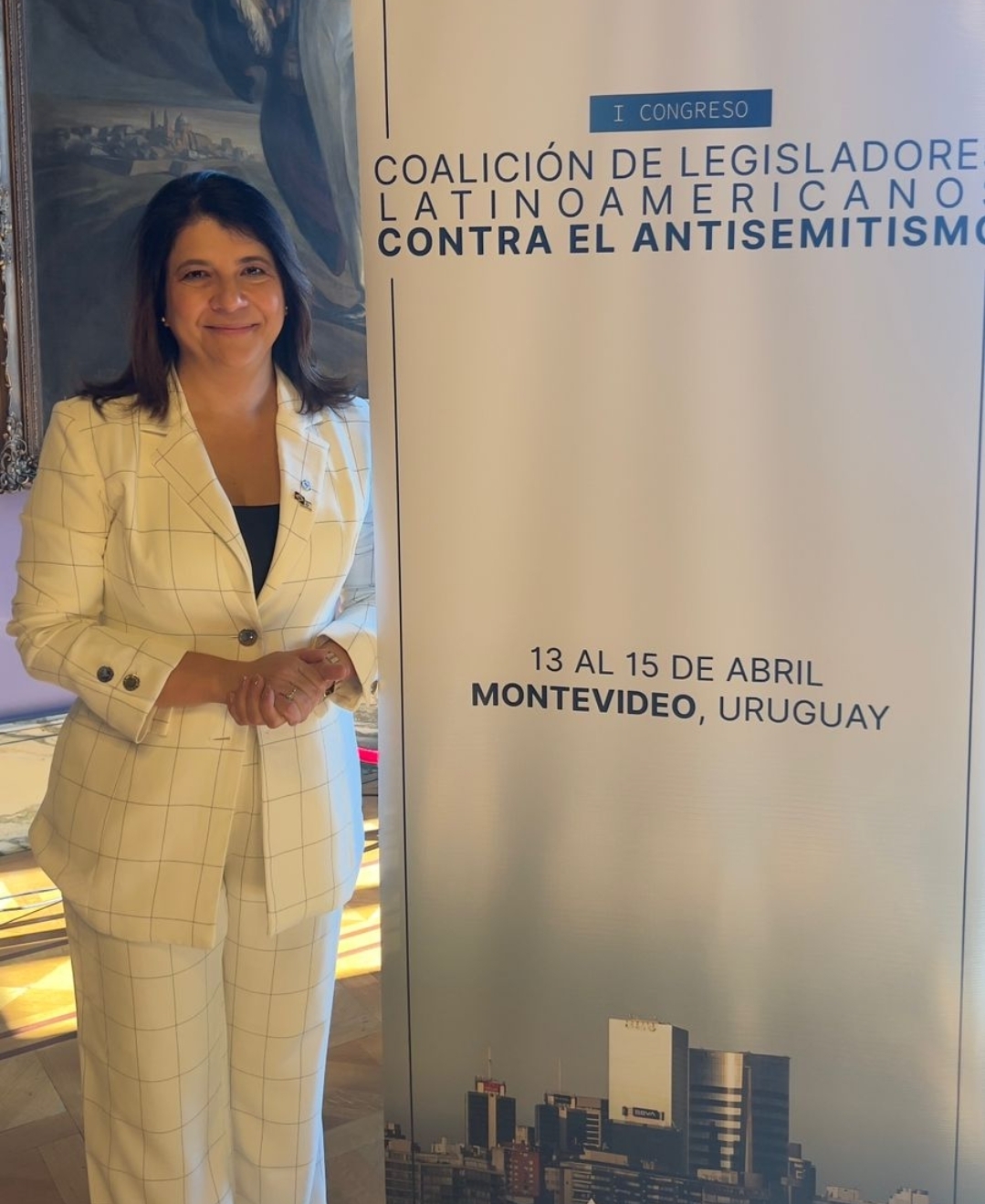 Deputada Carla Dickson representa o Brasil em Congresso Latino-Americano contra o Antissemitismo no Uruguai