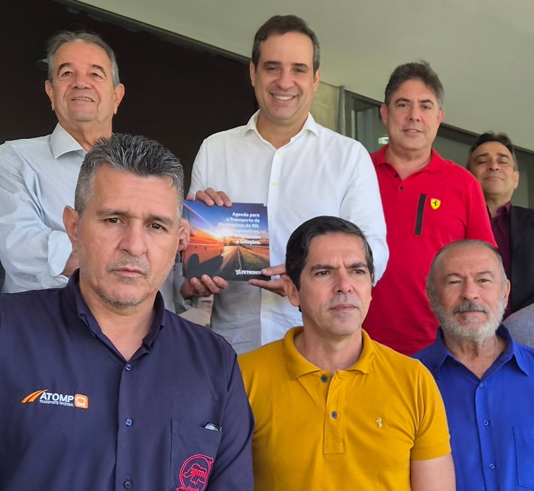 Fetronor faz a primeira entrega da Agenda do Transporte aos pré-candidatos ao governo do RN