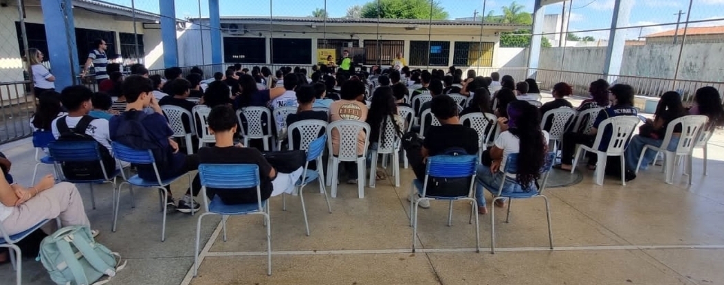Campanha de férias conscientiza estudantes sobre segurança no trânsito em Parnamirim