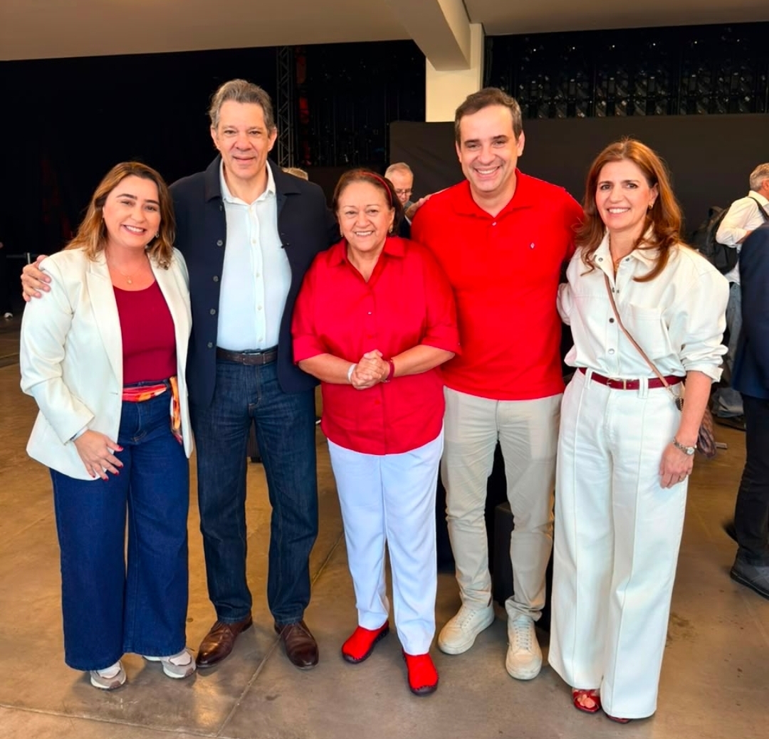 Cadu, candidato de Lula, participa da convenção nacional do PT