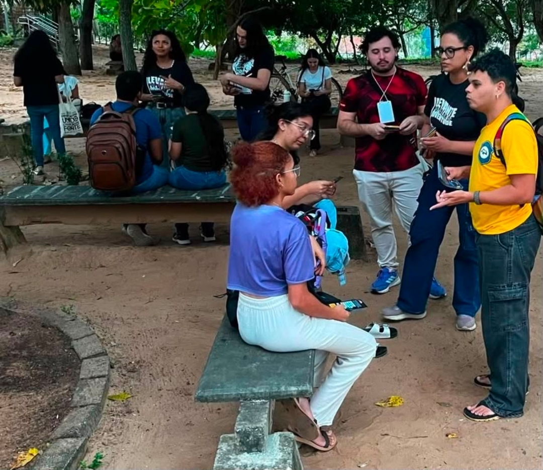 Estar longe de casa não é motivo para ficar sem votar. Confira o passo a passo de como pedir o voto em trânsito antes do prazo se encerrar