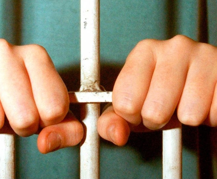 Parlamento da Suécia reduz maioridade penal para 14 anos