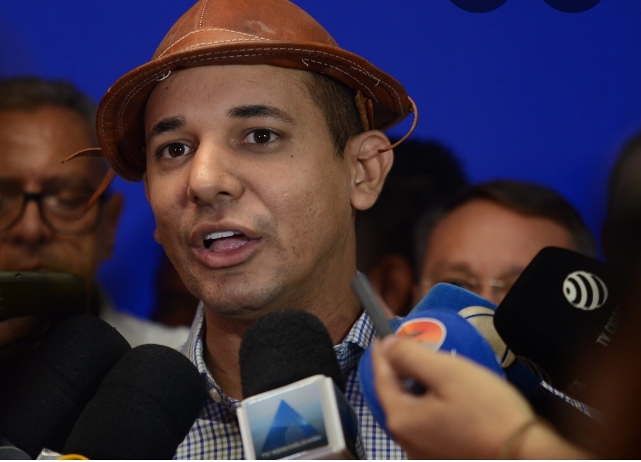 Justiça rejeita pedido de Allyson Bezerra para censurar Blog do Dina